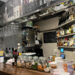 HP_明大前バル_内装